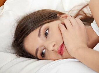 How to Stop Grinding Teeth in Sleep Naturally